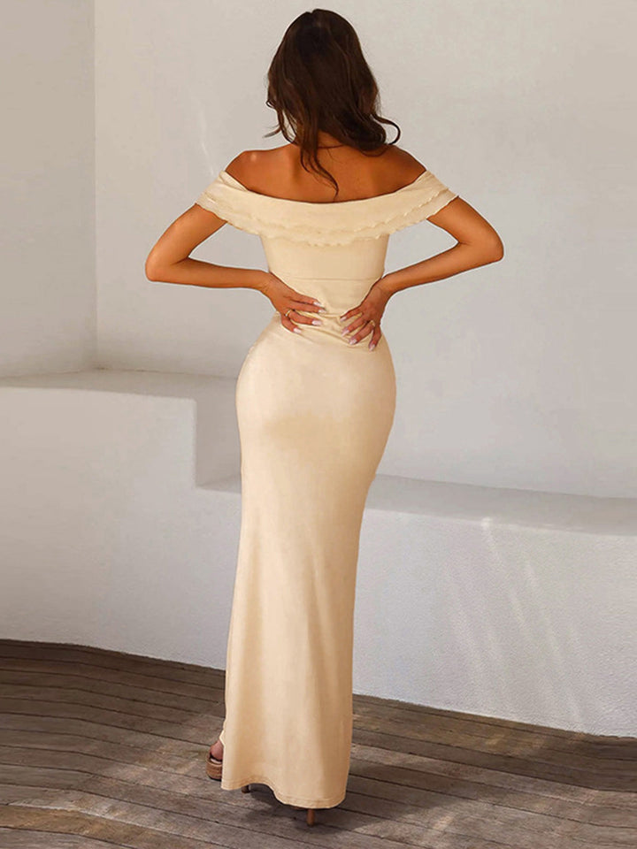 VanBruggen™ | Off Shoulder Satijnen Jurk met Ruches