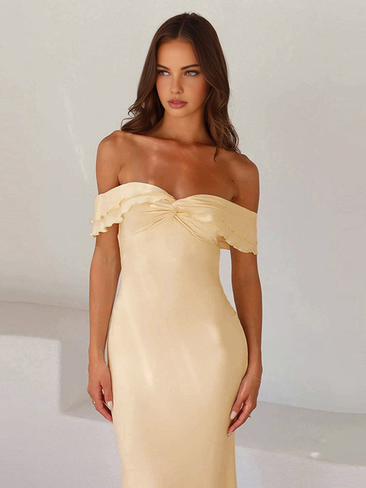 VanBruggen™ | Off Shoulder Satijnen Jurk met Ruches