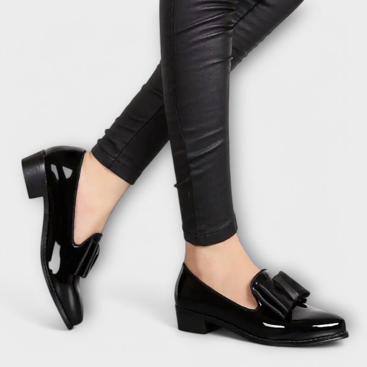 VanBruggen™ | Elegante mocassins met strikje