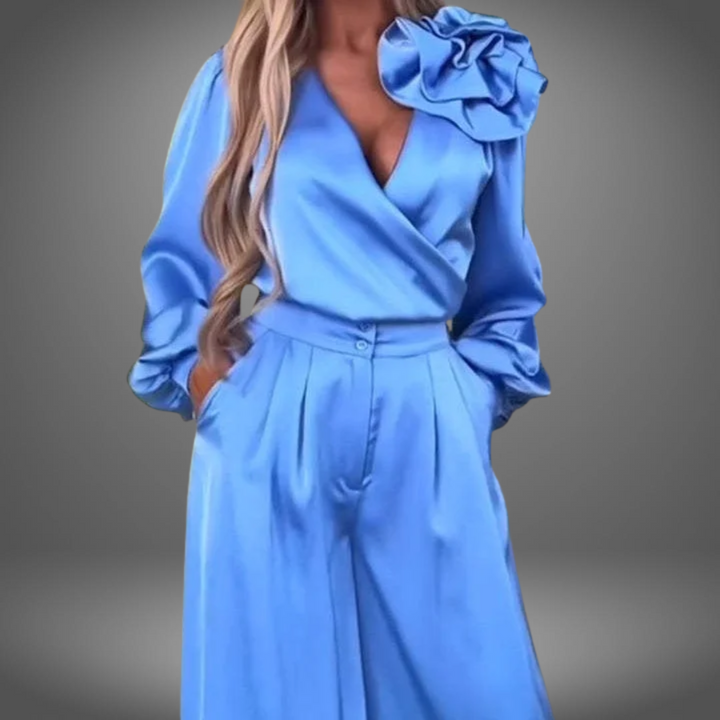 VanBruggen™ | Luxe set met een satijnen blouse en wijde broek